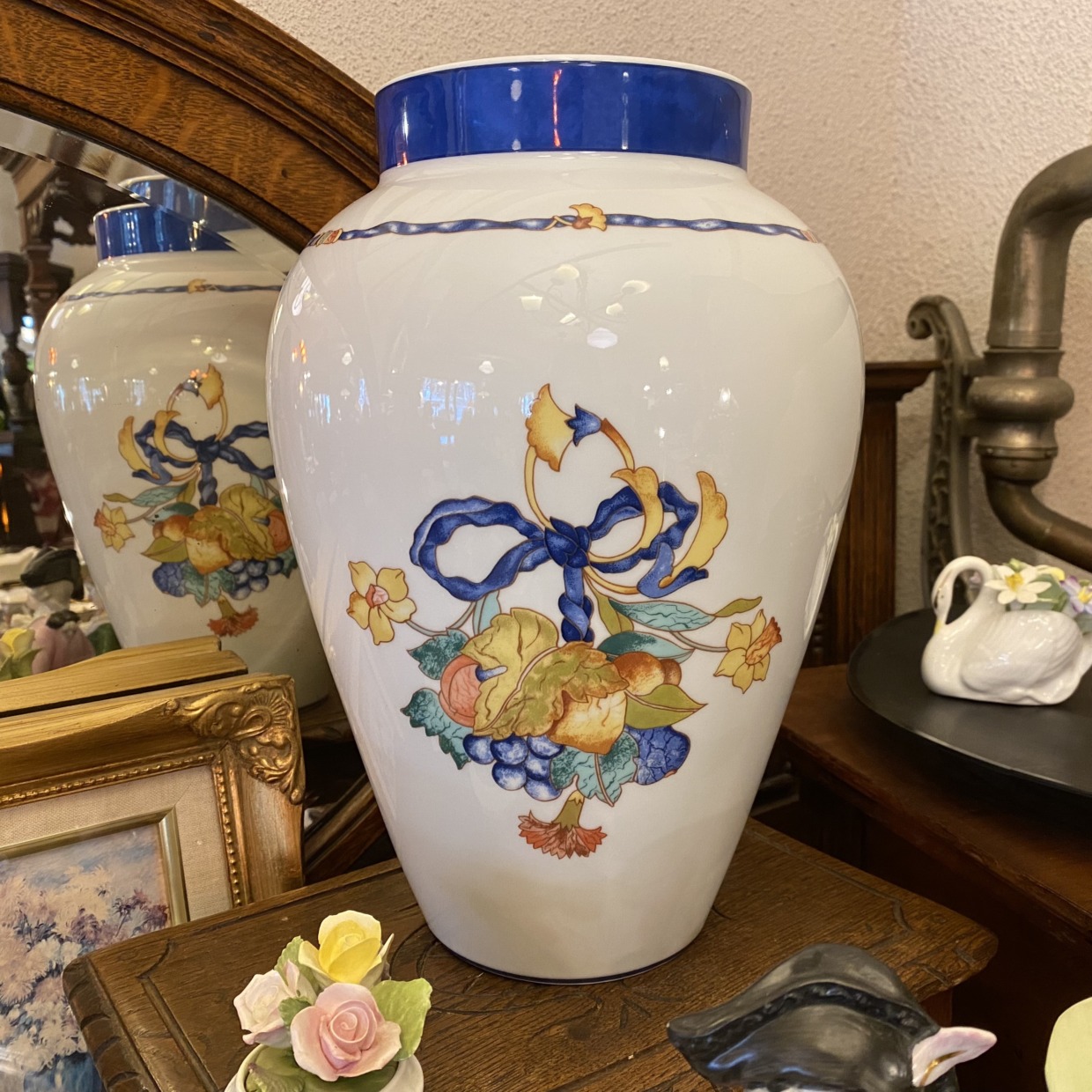 Bernardaud Limoges　Borghèse　花瓶